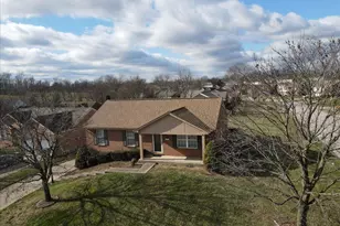 6921 Shadowridge Ct, Florence, KY 41042 - Photo 2