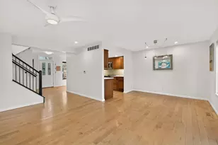 2730 Hurstland Ct, Crestview Hills, KY 41017 - Photo 8