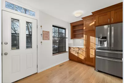 2730 Hurstland Court, Crestview Hills, KY 41017 - Photo 2