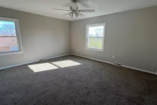 310 Knollwood Dr, Highland Heights, KY 41076 - Photo 8