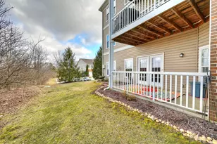 953 Mistflower Ln, Florence, KY 41042 - Photo 2