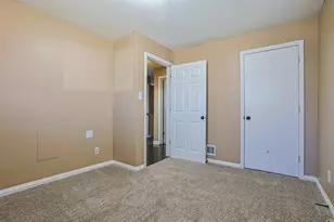 22 Sycamore Dr, Florence, KY 41042 - Photo 20