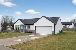 120 Summerfield Dr, Dry Ridge, KY 41035 - Photo 2