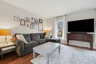 749 Meadow View Dr, Villa Hills, KY 41017 - Photo 4