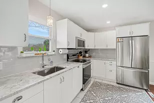 749 Meadow View Dr, Villa Hills, KY 41017 - Photo 6