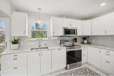 749 Meadow View Drive, Villa Hills, KY 41017 - Photo 8