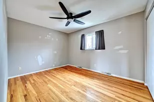 374 Knollwood Dr, Highland Heights, KY 41076 - Photo 4