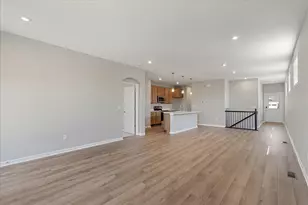 1339 Parkside Dr, Alexandria, KY 41001 - Photo 8