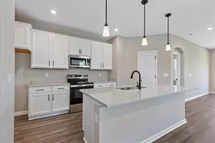 1331 Parkside Dr, Alexandria, KY 41001 - Photo 2