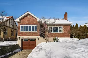 1006 Rose Cir, Park Hills, KY 41011 - Photo 1