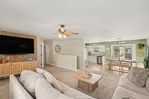 10125 Breezy Ln, Florence, KY 41042 - Photo 10