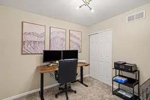 10125 Breezy Ln, Florence, KY 41042 - Photo 22