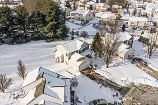 909 Surfridge Dr, Hebron, KY 41048 - Photo 8