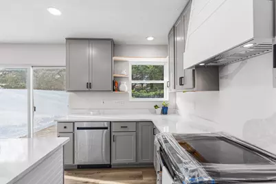 909 Surfridge Drive, Hebron, KY 41048 - Photo 16