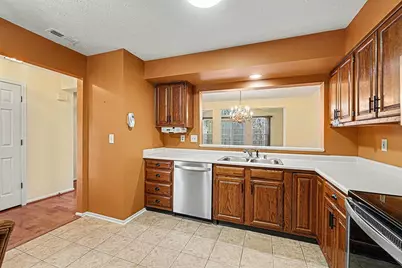 7055 Sweetwater Drive, Florence, KY 41042 - Photo 8