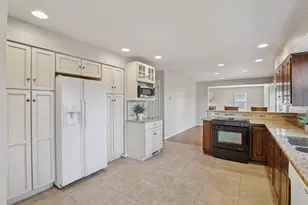 2460 ORCHID LN, Villa Hills, KY 41017 - Photo 16