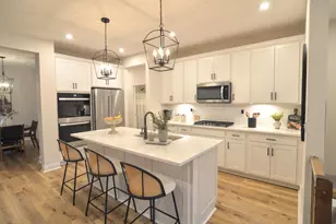 1644 Creekwood Ct, Hebron, KY 41048 - Photo 6