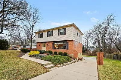 106 Varsity Court, Crestview Hills, KY 41017 - Photo 2