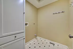 566 Palmer Ct, Crestview Hills, KY 41017 - Photo 12