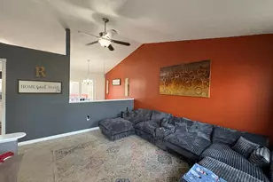 1656 Deer Run Dr, Burlington, KY 41005 - Photo 2