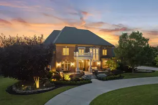 944 Squire Oaks Dr, Villa Hills, KY 41017 - Photo 2