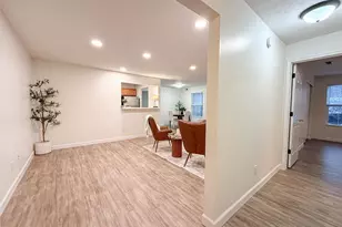 116 Dogwood Dr, Newport, KY 41076 - Photo 2