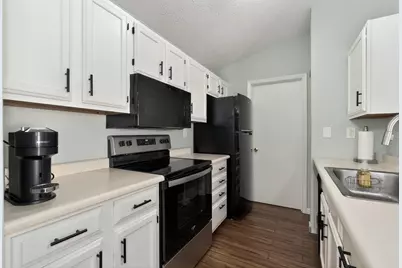 70 Creekwood Drive #9, Wilder, KY 41071 - Photo 6