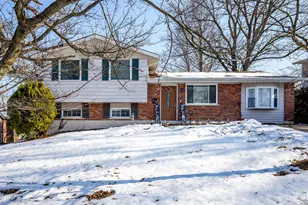 119 Honeysuckle Dr, Florence, KY 41042 - Photo 1