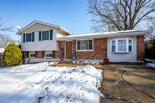 119 Honeysuckle Dr, Florence, KY 41042 - Photo 2