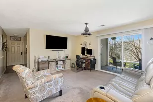 90 Creekwood Dr, Wilder, KY 41071 - Photo 2