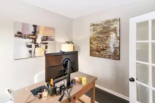 8640 Treeline Dr, Florence, KY 41042 - Photo 10