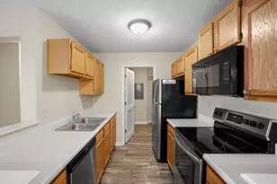 701 Napa Valley Ln, Crestview Hills, KY 41017 - Photo 4