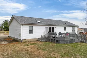 365 Eagle Ridge Dr, Dry Ridge, KY 41035 - Photo 2