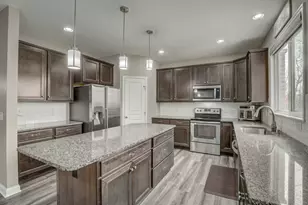 3277 Huntersridge Ln, Taylor Mill, KY 41015 - Photo 2