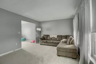 6536 Knob Ct, Florence, KY 41042 - Photo 4