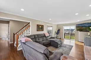 2225 Forest Lawn Dr, Florence, KY 41042 - Photo 6