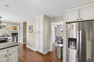 2225 Forest Lawn Dr, Florence, KY 41042 - Photo 12