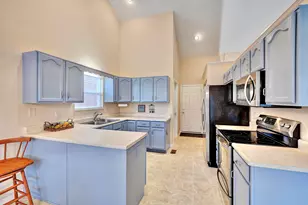 2736 Coachlight Ln, Burlington, KY 41005 - Photo 4