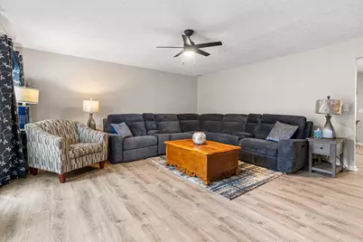 11126 Lakeview Drive, Union, KY 41091 - Photo 8