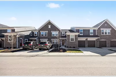 648 Foxhill Drive #9-203, Crescent Springs, KY 41017 - Photo 1