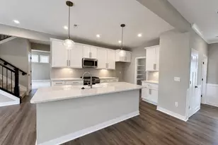 3965 Circollo Dr, Covington, KY 41017 - Photo 2