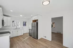 18 Anthony Ln, Fort Mitchell, KY 41017 - Photo 8