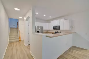 379 Southwind Ln, Ludlow, KY 41016 - Photo 8