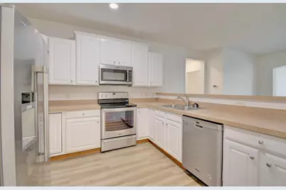 379 Southwind Lane, Ludlow, KY 41016 - Photo 4