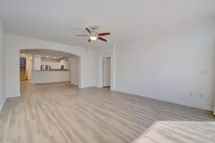 379 Southwind Ln, Ludlow, KY 41016 - Photo 6