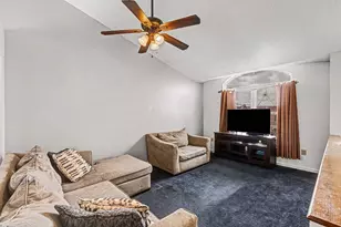 1194 Fallbrook Dr, Elsmere, KY 41018 - Photo 4