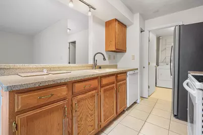 210 Willowbrook Ct Court #7, Wilder, KY 41071 - Photo 10