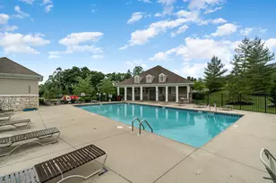 592 Ivy Ridge Dr, Cold Spring, KY 41076 - Photo 2