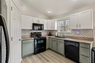 218 Owl Overlook, Burlington, KY 41005 - Photo 4