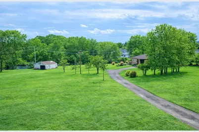 7200 Oakbrook Road, Florence, KY 41042 - Photo 2